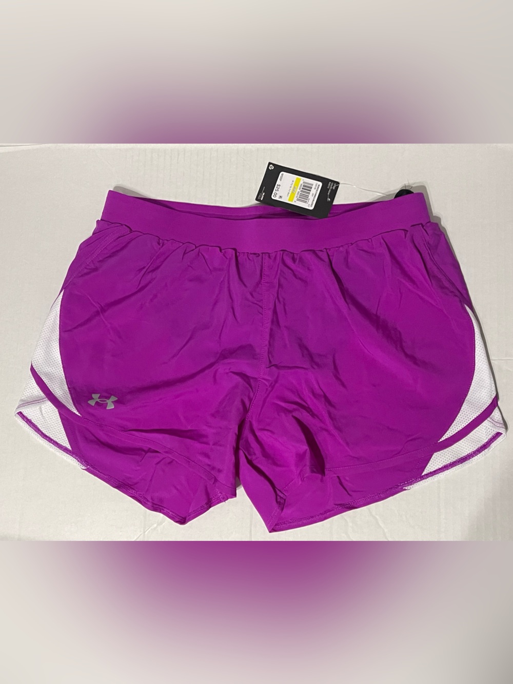 Under Armour Fly-By 2.0 Shorts - Women’s M - Strobe/White - NWT